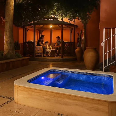 Hacienda Clara Santiago *